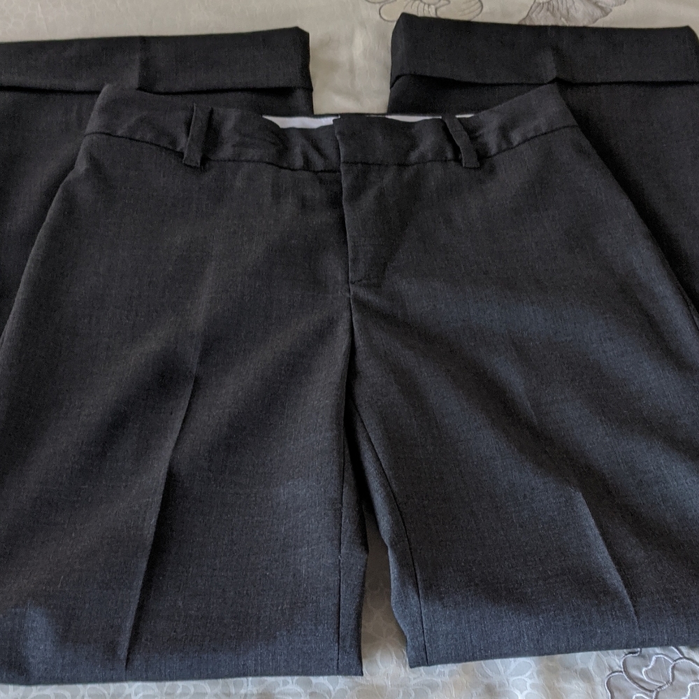 Gap stretch wide legs cuff Charcoal Pants size 6